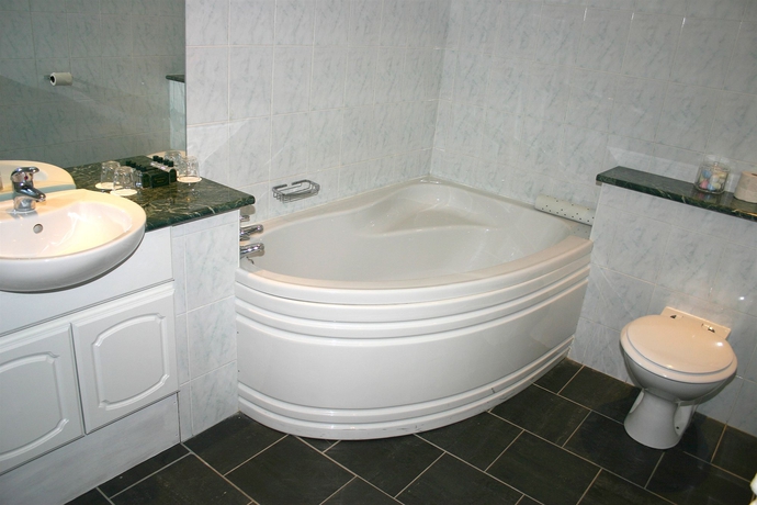 Imagen de la habitación del Hotel Cumbria Grand. Foto 6