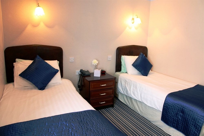 Imagen de la habitación del Hotel Cumbria Park. Foto 5