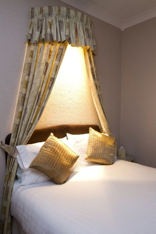 Imagen de la habitación del Hotel Cumbria Park. Foto 6