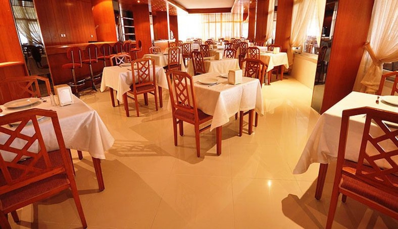 Imagen del bar/restaurante del Hotel Cunda Basel. Foto 5