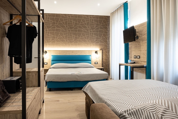 Imagen de la habitación del Hotel Cuneo. Foto 8