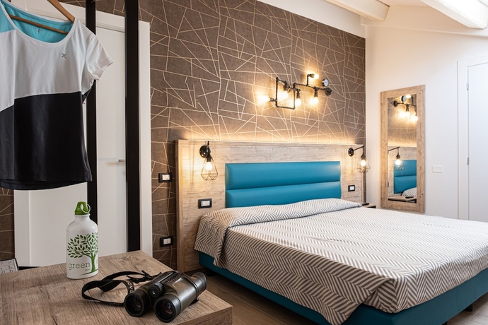 Imagen de la habitación del Hotel Cuneo. Foto 13