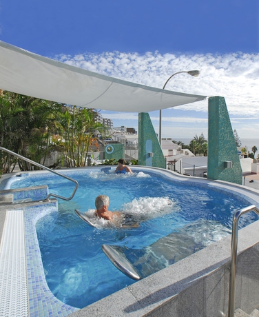 Imagen de los exteriores del Hotel Cura Sol. Foto 10