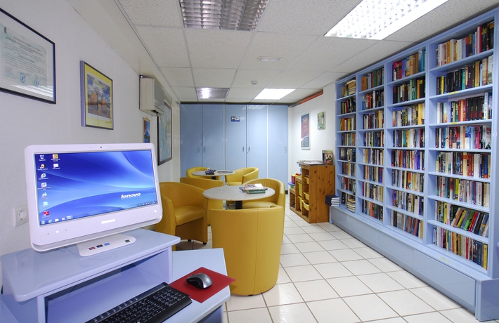 Imagen de los interiores del Hotel Cura Sol. Foto 12