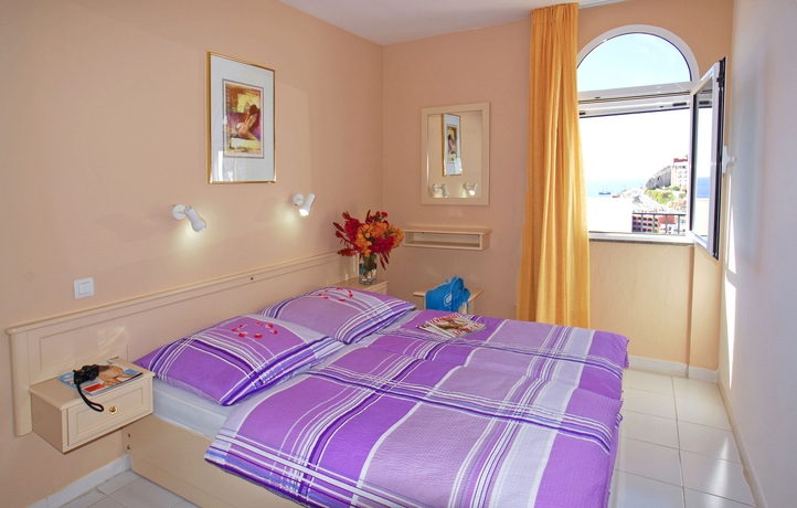 Imagen de la habitación del Hotel Cura Sol. Foto 7