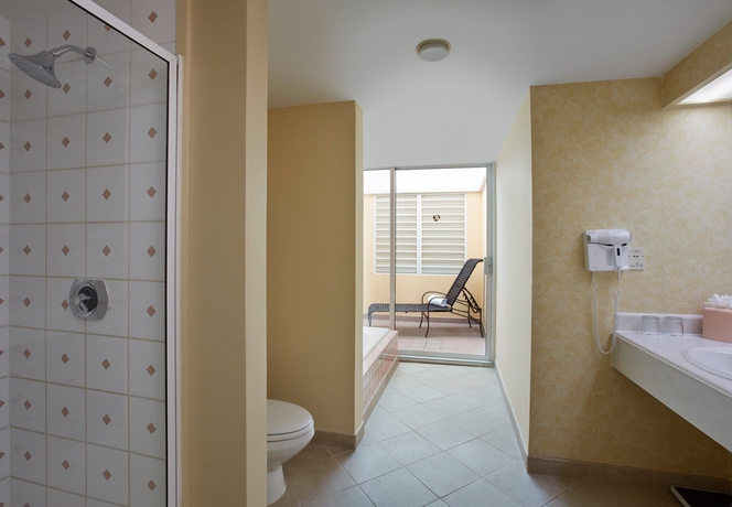 Imagen de la habitación del Hotel Curacao Marriott Beach Resort. Foto 3