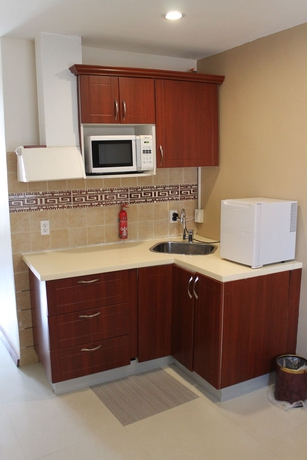 Imagen de la habitación del Hotel Curacao Suites. Foto 2