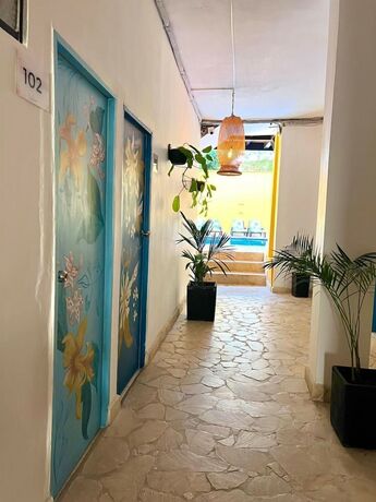 Imagen general del Hotel Curazao. Foto 3