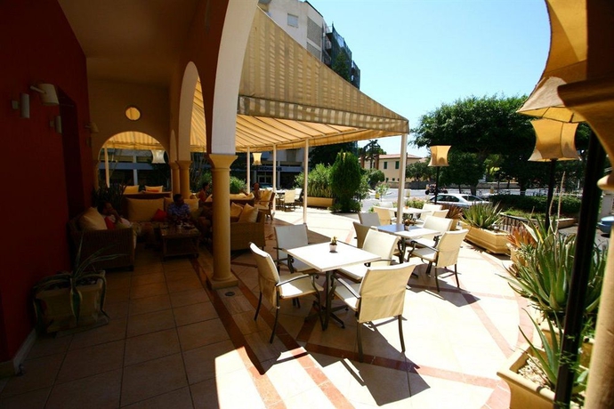 Imagen del bar/restaurante del Hotel Curium Palace. Foto 3