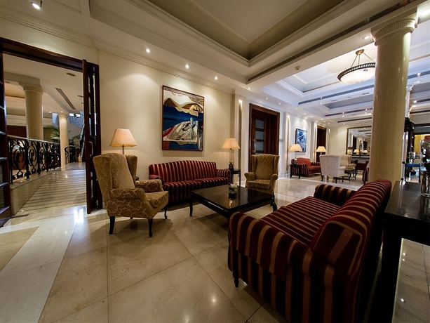 Imagen de los interiores del Hotel Curium Palace. Foto 13