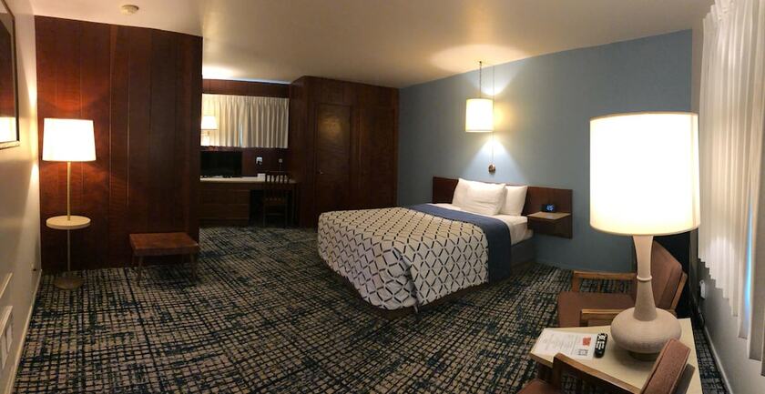 Imagen de la habitación del Hotel Curly Redwood Lodge. Foto 12