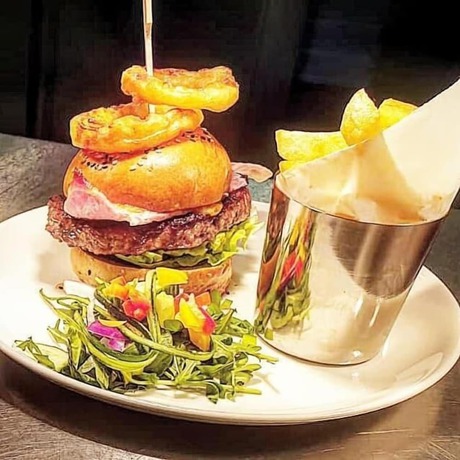 Imagen del bar/restaurante del Hotel Curran Court. Foto 4