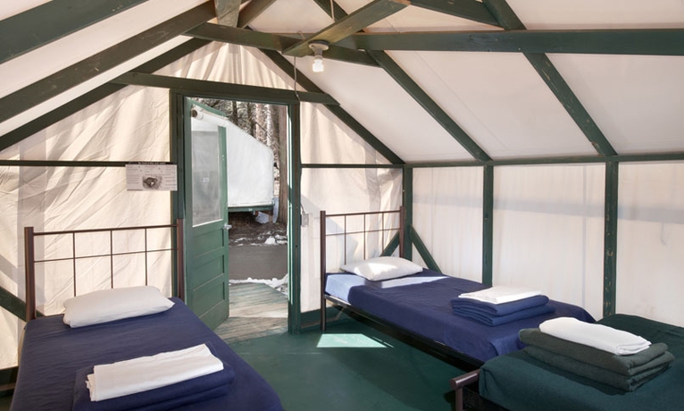 Imagen de la habitación del Hotel Curry Village. Foto 5