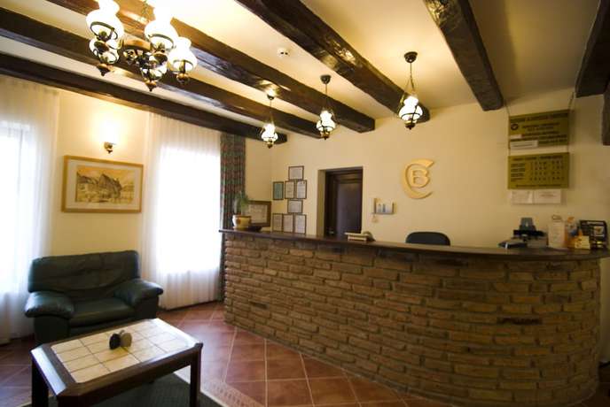 Imagen de los interiores del Hotel Curtea Brasoveana. Foto 20
