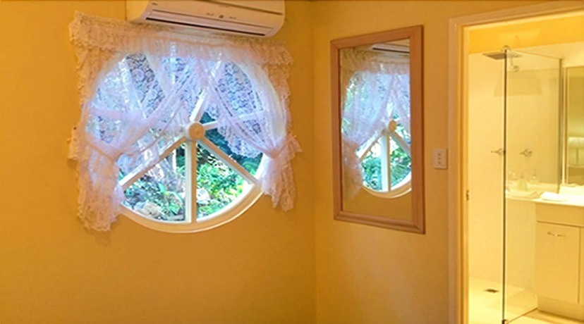 Imagen de los interiores del Hotel Curtis Cottage. Foto 18