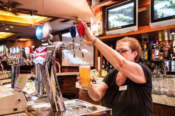 Imagen del bar/restaurante del Hotel Curtis Gordon Motor. Foto 6