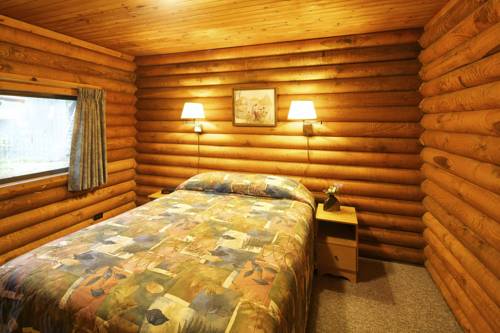 Imagen de la habitación del Hotel Cusheon Lake Resort. Foto 6