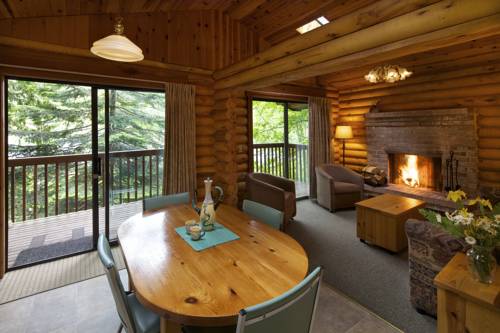 Imagen de la habitación del Hotel Cusheon Lake Resort. Foto 9