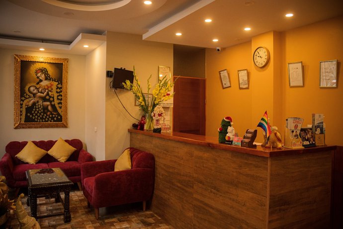 Imagen de los interiores del Hotel Cusi. Foto 19