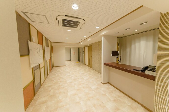 Imagen de los interiores del Hotel Cutter Inn Kyoto. Foto 19