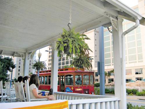 Imagen de la habitación del Hotel Cutty Sark Efficiencies. Foto 10