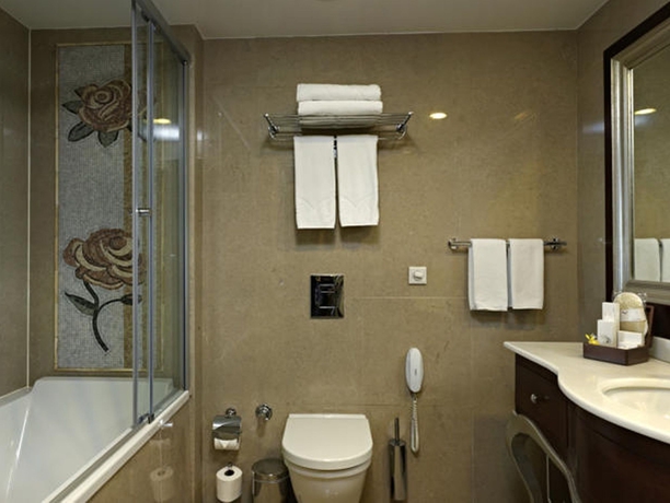 Imagen de la habitación del Hotel Cvk Taksim Istanbul. Foto 2