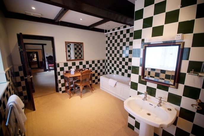 Imagen de la habitación del Hotel Cwrt Bleddyn and Spa. Foto 12