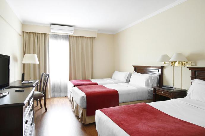 Imagen de la habitación del Hotel Cyan Americas Towers. Foto 12