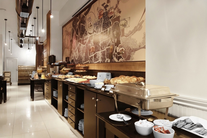 Imagen del bar/restaurante del Hotel Cyan Recoleta. Foto 4