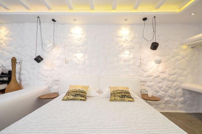 Imagen de la habitación del Hotel Cyano Suites. Foto 8