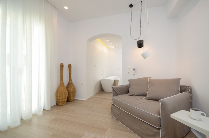 Imagen de la habitación del Hotel Cyano Suites. Foto 16