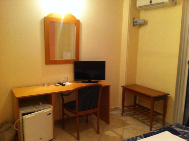 Imagen de la habitación del Hotel Cybele Guest Accommodation. Foto 9