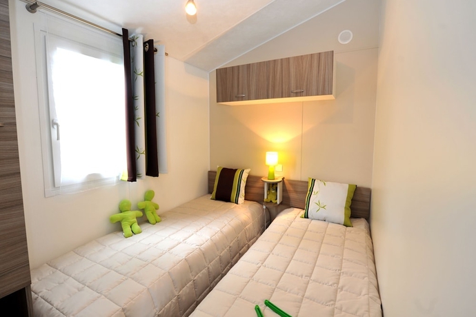 Imagen de la habitación del Hotel Cybeles Vacances Camping Les Albères. Foto 15