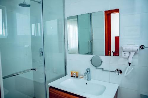 Imagen general del Hotel Cycad Palm Serowe. Foto 5