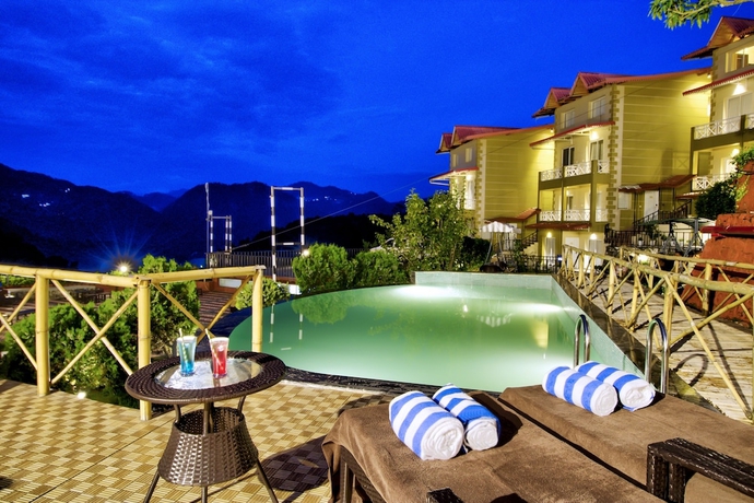 Imagen de la piscina del Hotel Cygnett Resort Mountain Breeze. Foto 18