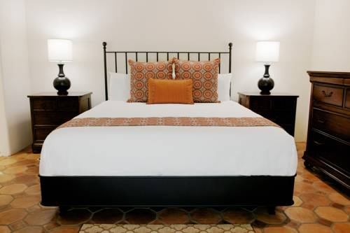 Imagen de la habitación del Hotel Cypress Inn. Foto 4