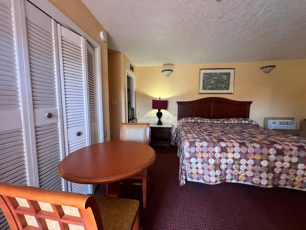 Imagen de la habitación del Hotel Cypress Inn Winter Haven Near Lake Wales I 4. Foto 6