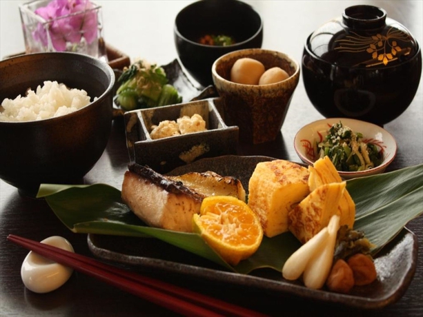 Imagen del bar/restaurante del Hotel Cypress Resort Kumejima. Foto 5