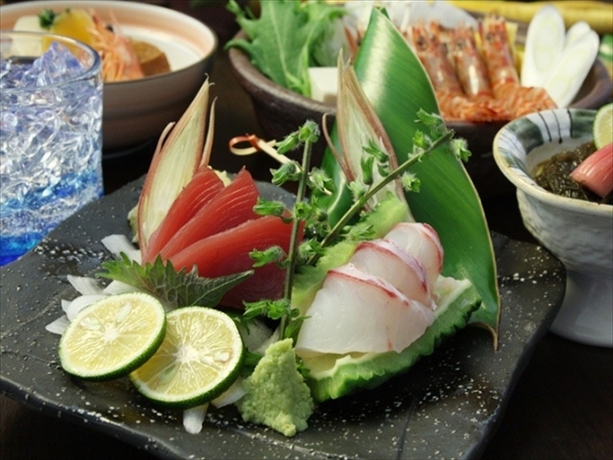 Imagen del bar/restaurante del Hotel Cypress Resort Kumejima. Foto 6