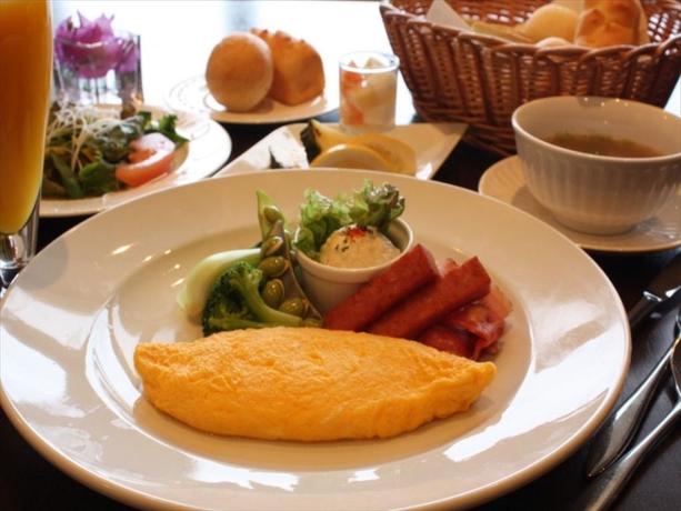 Imagen del bar/restaurante del Hotel Cypress Resort Kumejima. Foto 8