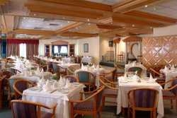 Imagen del bar/restaurante del Hotel Cyprotel Marathon Beach Hotel. Foto 4