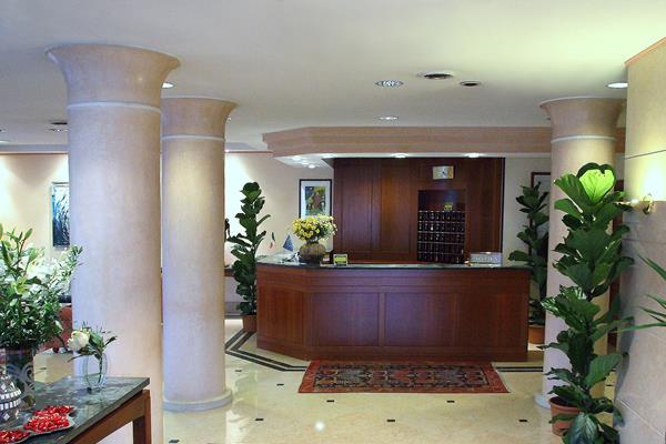 Imagen general del Hotel Cyrano. Foto 2