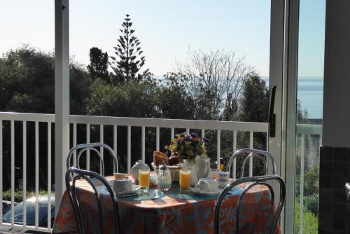 Imagen general del Hotel Cyrnea. Foto 4