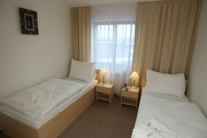 Imagen de la habitación del Hotel Cyro. Foto 5