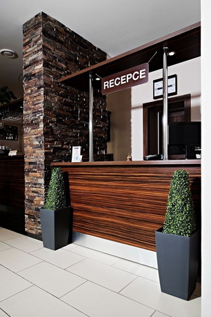 Imagen de los interiores del Hotel Cyro. Foto 13