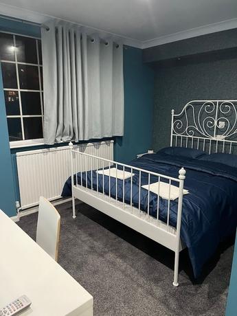 Imagen de la habitación del Hotel Cyrus. Foto 13