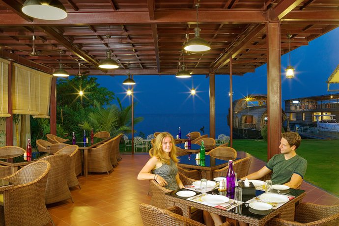 Imagen del bar/restaurante del Hotel Cyrus Resort by Tolinss and Resorts. Foto 6