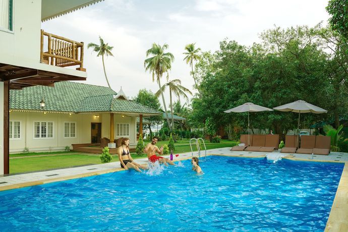 Imagen de la piscina del Hotel Cyrus Resort by Tolinss and Resorts. Foto 11