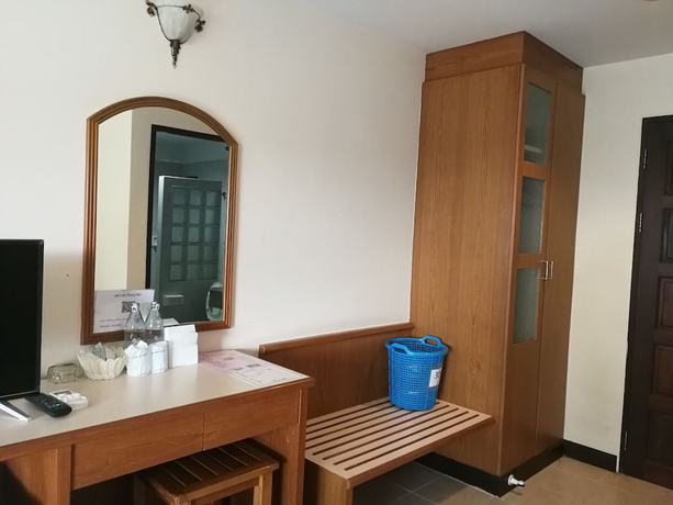Imagen de la habitación del Hotel C-za. Foto 10