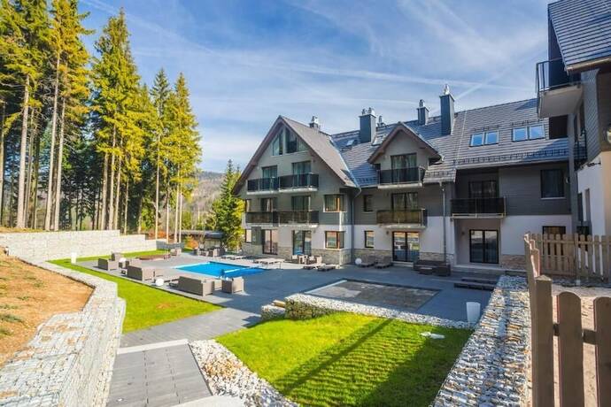 Imagen de la piscina del Hotel Czarny Kamień Resort and Spa. Foto 16